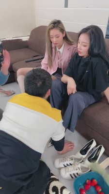图片[9]_【二宝】教素人学生S踩食物喂食/强迫吃袜子 bf11222_HD绳艺资源