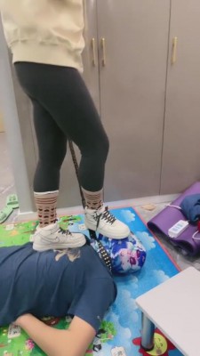图片[2]_【麒麟女皇】妈妈的鞋底是甜的 bf9931_HD绳艺资源