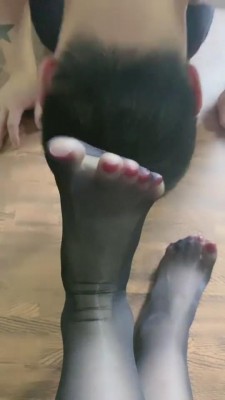 图片[4]_【川野尤娜】舔黑丝/踩踏/保鲜膜窒息/洗脚水窒息 bf9995_HD绳艺资源