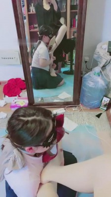 图片[7]_【薇薇】和一只小可爱一起舔脚【双视角版】 bf8632_HD绳艺资源