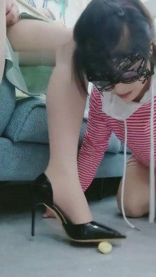 图片[4]_【清见】女奴舔鞋底/舔脚/吃踩踏物/圣水 bf8524_HD绳艺资源