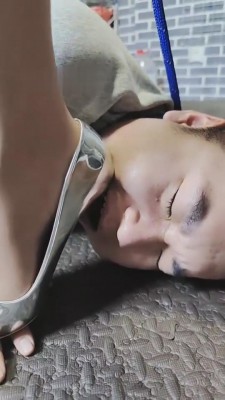 图片[6]_【冷大人】腿绞-狗奴训练/踩舌头 bf8534_HD绳艺资源