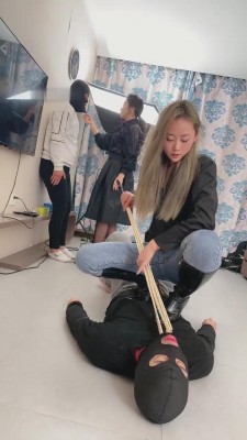 图片[10]_【二宝鑫儿教头】20余种高跟踩踏专场定向虐狗【上下完整版】 bf8697_HD绳艺资源