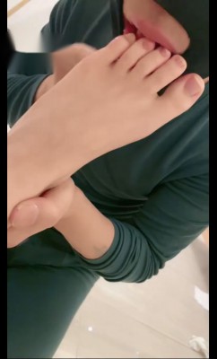 图片[10]_【kiki】牛仔裤白棉袜运动鞋圣水艺术训练贱狗 bf5071_HD绳艺资源