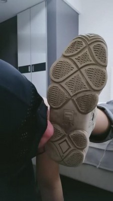 图片[7]_【软熊】脏运动鞋-舔脚-钻胯羞辱小奶狗 bf5284_HD绳艺资源