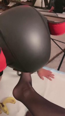 图片[5]_【成都绳艺导师瑶妈】黑丝碾压食物喂食圈养狗 bf5540_HD绳艺资源