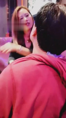 【成都叶子】KTV诱导老板做狗虐待 bf1765_HD绳艺资源