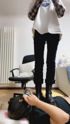 图片[8]_【Q月S】靴下爆踩贱狗脸 bf2559_HD绳艺资源