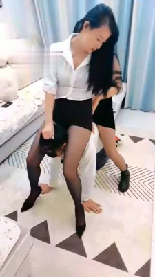 图片[7]_【夕微】小叔子伺候我和闺蜜舌吻 bf2606_HD绳艺资源