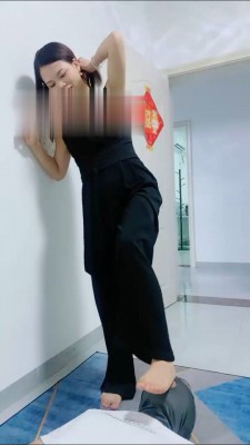 图片[7]_【婷婷】御姐高跟裸足调狗 bf16489_HD绳艺资源