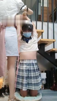 【丫丫】学生S吊绑贱狗虐打 bf17151_HD绳艺资源