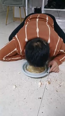 图片[10]_【优雅】脏鞋踩踏食物喂食 bf20321_HD绳艺资源