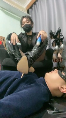 【巍一】长靴黑丝踩脚垫 bf20780_HD绳艺资源