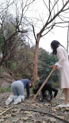 【田甜圈】户外双S虐杀偷拍狂【三视角版】 bf24057_HD绳艺资源