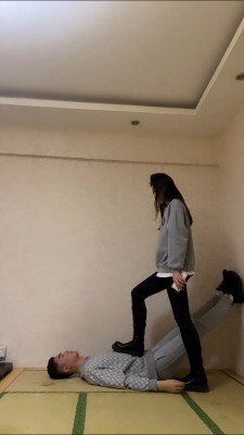 图片[5]_【年华S】素人长靴碾压/头压垃圾桶/踩踏踢打 bf24177_HD绳艺资源