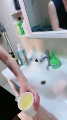 【美丝大大】带闺蜜入圈调/强迫喝圣水/滴蜡/美腿诱惑【双视角版】bf24800_HD绳艺资源