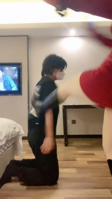 图片[4]_【曼伊】宅男喜欢重度训练/踢踹 bf25227_HD绳艺资源