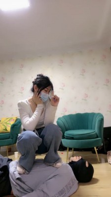 图片[8]_【榕S】御姐女神-小白鞋碾压狗爪/舔脏鞋 bf25511_HD绳艺资源