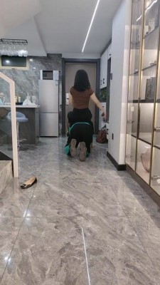图片[2]_【辣姐S】高跟踩踏高难度挑战耳光/塞艺术装置/吃丝袜/人体家具 bf25777_HD绳艺资源