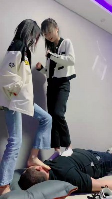 图片[10]_【精神小妹】6S素人学生-全体重踩踏-运动鞋+棉袜 bf26040_HD绳艺资源