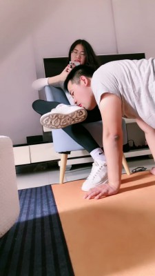 图片[12]_【嘉妮】 公园素人带回家tj 闻原味棉袜舔臭脚 踩踏 bf25900_HD绳艺资源