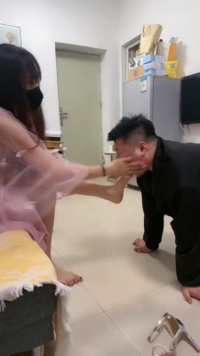 图片[10]_套路直播视频【美娜格格】纱裙女神连环耳光高难度挑战调/浓痰吐狗脸【双视角版】 bf26451_HD绳艺资源