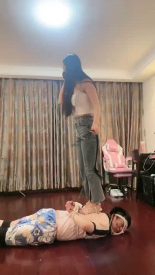 图片[6]_套路直播视频【桃幼幼】反绑艺术训练踩踏/骑马/洗脚水窒息 bf26361_HD绳艺资源