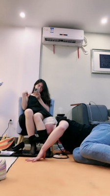 图片[7]_套路直播视频【嘉妮】闻小白鞋犯贱/黑丝高跟踩喂食/训练抽狗爪 bf26205_HD绳艺资源