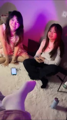 图片[2]_套路直播视频【橘子没熟】母畜-开发双闺蜜闻舔棉袜脚/奴下奴舔裸足 bf26376_HD绳艺资源