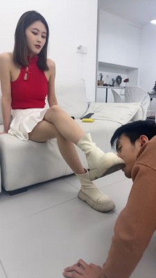 图片[2]_套路直播视频【狗哥】超美S-舔脏鞋底-训练踩踏喂食-臭脚捂脸 bf26294_HD绳艺资源