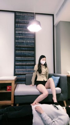 【罗宾】御姐长腿高跟诱惑-闻臭袜-提档-转胯裸足狂舔 bf26789_HD绳艺资源