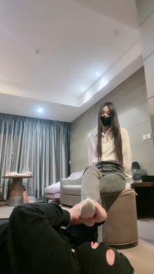 图片[6]_【猫神大人】人体擦鞋器-裸足狂舔-全体重踩踏 bf26795_HD绳艺资源
