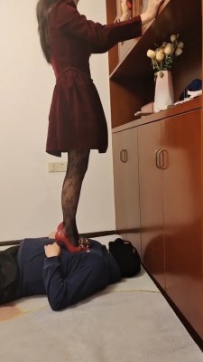 【万灵】高跟黑丝+长靴全体重跳踩 bf26708_HD绳艺资源