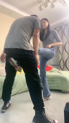 套路直播视频【艾莉】运动鞋重度提档-全体重踩踏 bf26799_HD绳艺资源