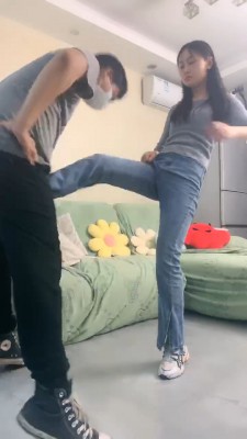 图片[2]_套路直播视频【艾莉】运动鞋重度提档-全体重踩踏 bf26799_HD绳艺资源