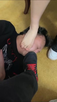 图片[8]_套路直播视频【茶茶S】双S-运动鞋白棉袜羞辱狗奴【四视角版】 bf26796_HD绳艺资源