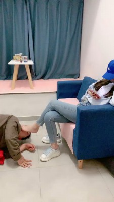 图片[4]_套路直播视频【晚晚公主】逛街后运动鞋+船袜气味羞辱 bf26744_HD绳艺资源