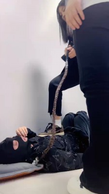 图片[8]_【精神小妹】群调-学生主高难度挑战踢踹/全体重踩踏/转胯喝圣水 bf26612_HD绳艺资源