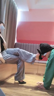图片[4]_【嗯哼S】高跟裸足踩踏喂食 bf26861_HD绳艺资源
