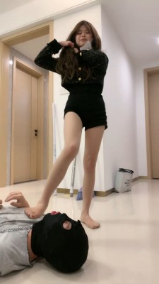 图片[9]_【甜甜S】长靴腿绞/手脚耳光/吐口水/脚深喉提档 bf26882_HD绳艺资源