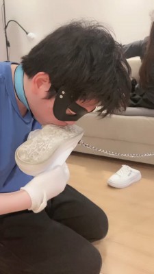 图片[9]_【妆主大大】夜跑后原味辱狗-吃袜子/舔脏鞋底 bf27071_HD绳艺资源