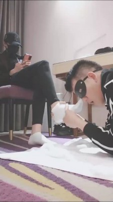 图片[5]_【美娜格格】靴子白袜羞辱-连环耳光白袜脚插嘴 bf27409_HD绳艺资源
