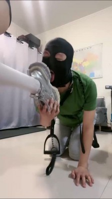 图片[6]_【虫虫】运动鞋白袜踩踏骑马/加官窒息 bf27300_HD绳艺资源