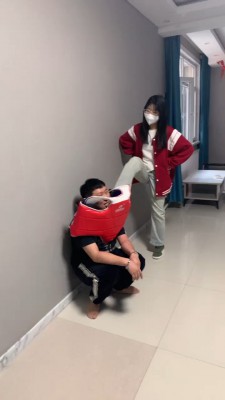 图片[5]_【精神小妹】4S素人学生高难度挑战踢踹/非人虐打/转胯踩踏 bf27267_HD绳艺资源