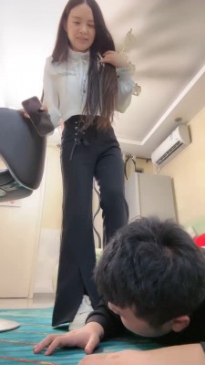 【素人星探】素人原味黑棉袜踩狗子 bf27168_HD绳艺资源