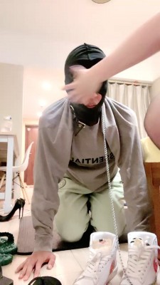 图片[6]_【小妮】多双脏鞋诱惑-运动鞋/高跟/长靴舔-人肉坐垫骑马 bf28184_HD绳艺资源