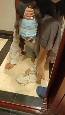 图片[7]_【小可可呀】继续开发学姐-舔脏鞋底/骑马钻胯/闻舔脚 bf28459_HD绳艺资源