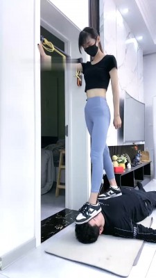 图片[13]_【麋鹿银儿】运动女神虐双M-重度踢踹/骑马/喂拉丝口水/闻臭袜 bf29224_HD绳艺资源