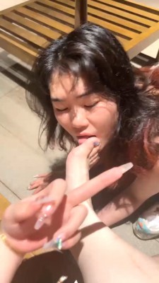 图片[9]_【橘子没熟】保安和监控社死体验-耳光/高难度挑战踢踹踩头/口水吐地舔 bf29467_HD绳艺资源