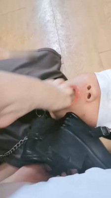 图片[3]_【艺术训练视频】【颜颜颜主】闻舔脏鞋原味黑丝裸足_HD绳艺资源